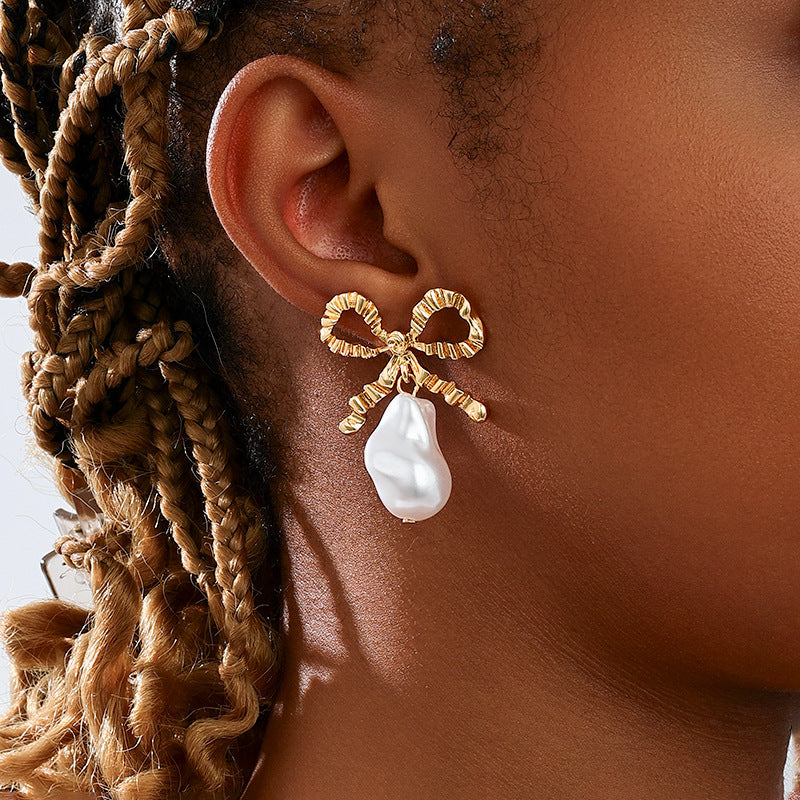 Planderful Vienna Verve Earrings – Fashionable Personalized Baroque Design with Imitation Pearl Tassels