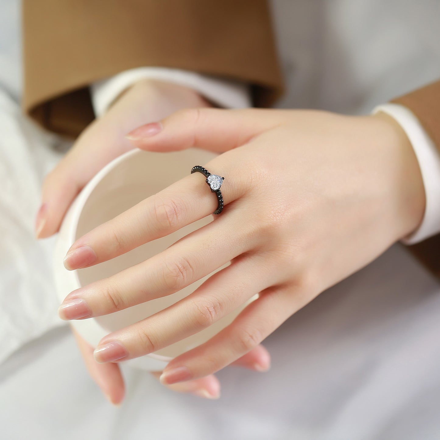 Stainless Steel Heart Zircon Casting Ring in Black Gold