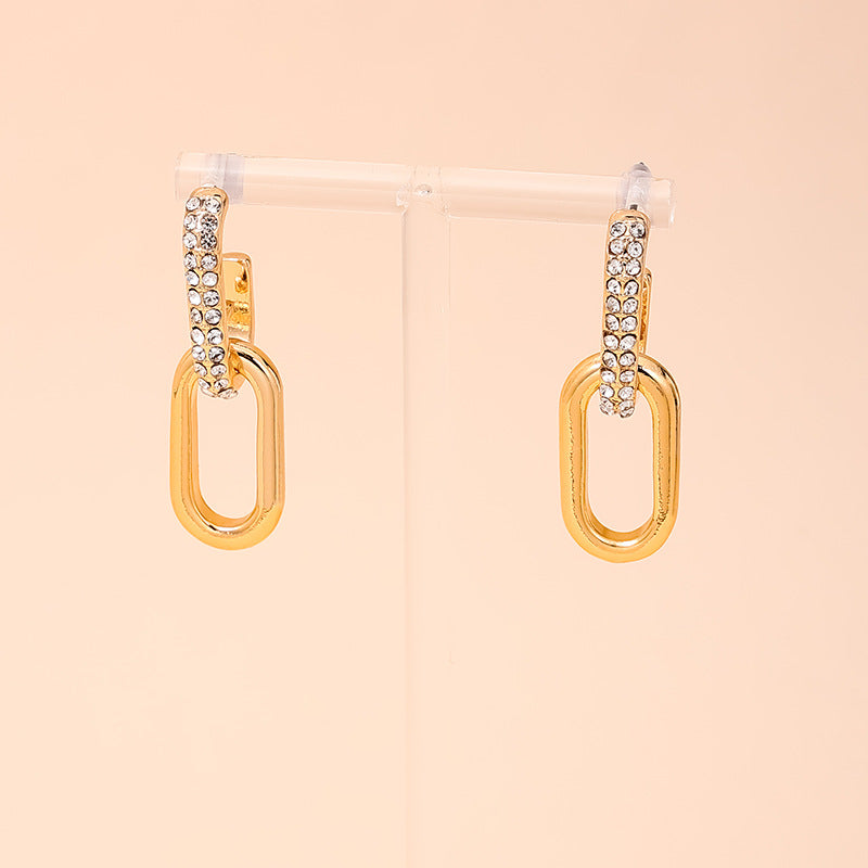 French Chic Oval Chain Hoop Earrings by Planderful - Vienna Verve Collection