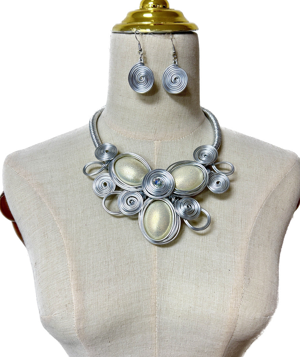 Exotic Savannah Rhythms Handcrafted Statement Necklace - Glamorous Resin Aluminum Flower Choker Chain