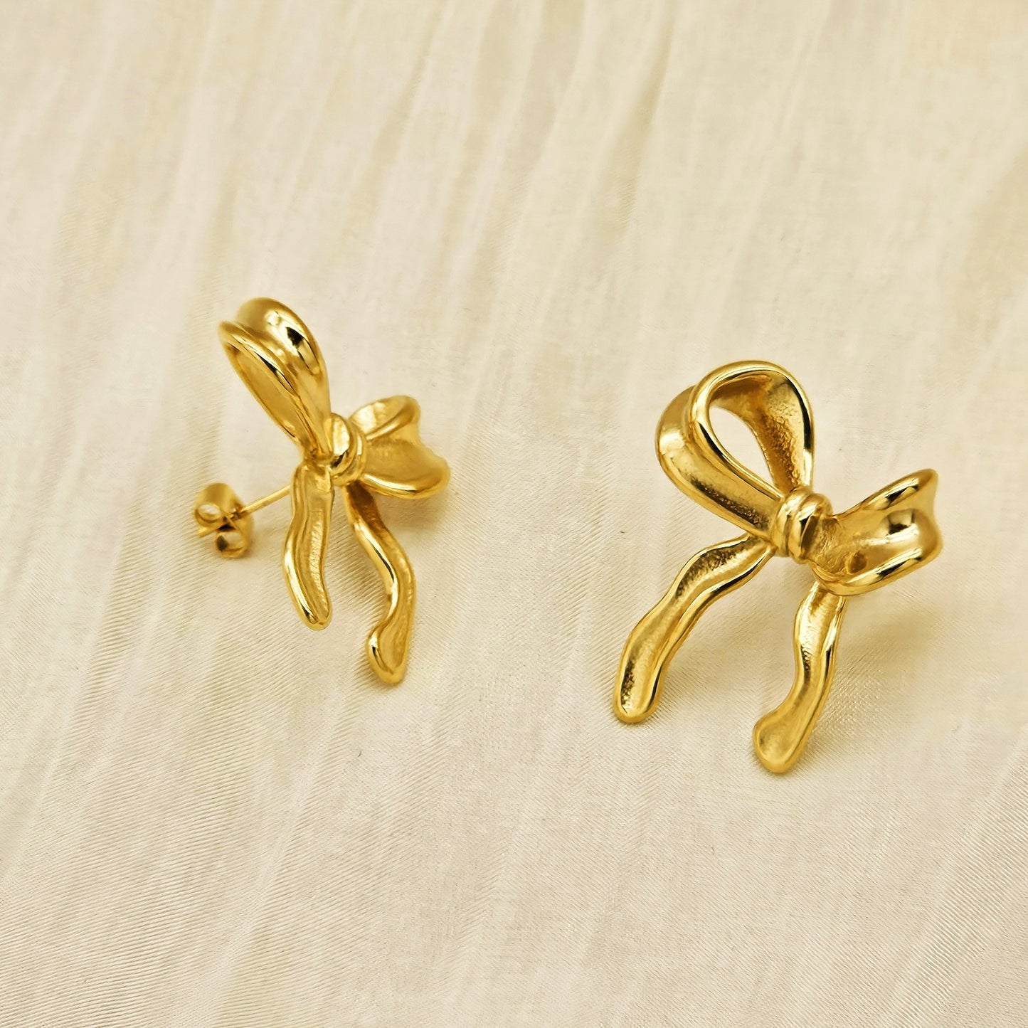 Planderful Ribbon Bow Stainless Steel Stud Earrings Gold Plated For Women Premium Versatile Statement