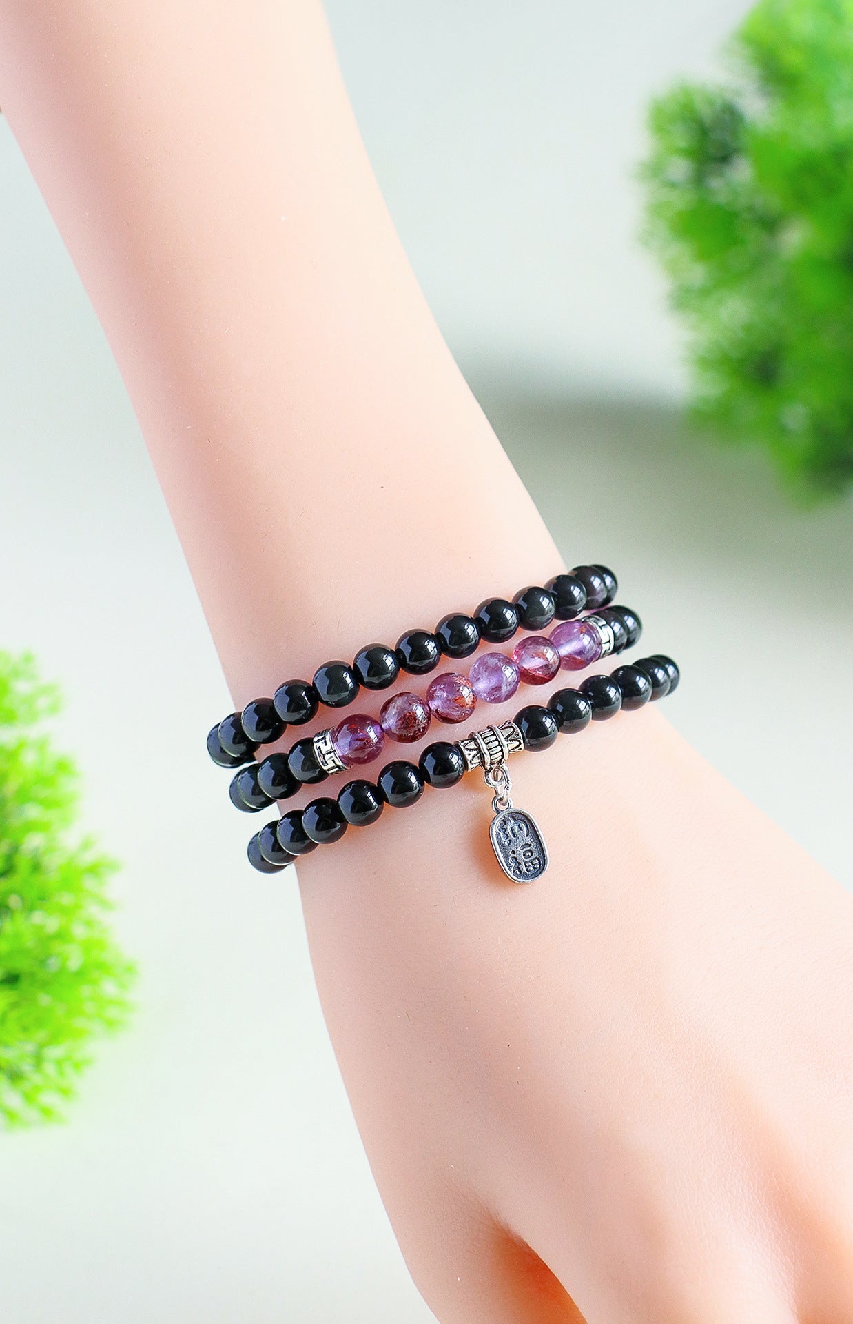 Planderful Fortune's Favor Bracelet – Obsidian Luck and Retro Elegance