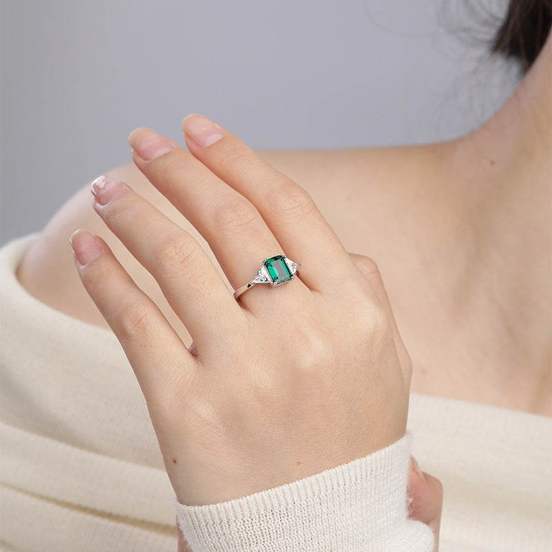 Classic 2.0 Carat Lab Grown Emerald Ring S925 Silver Trio