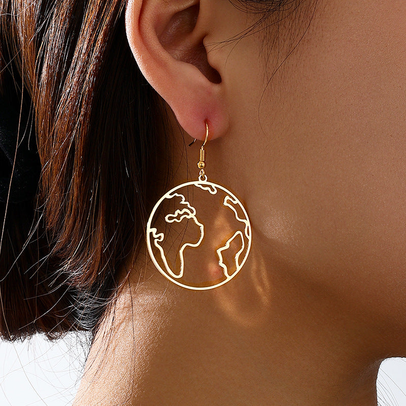 Planderful Vienna Verve Earrings – Fashionable Gold Hollow World Map Design