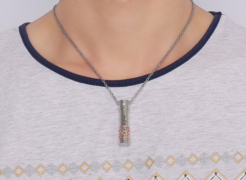 Manufacturer Spot Wholesale Stainless Steel Cylinder Perfume Pendant for Men