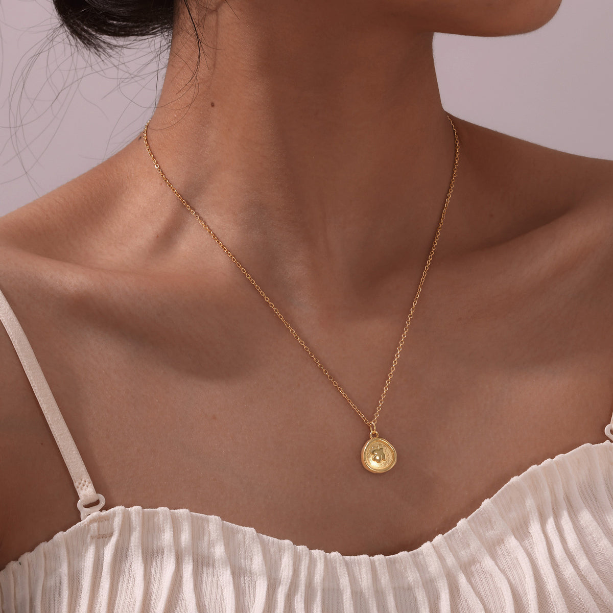 Stainless Steel Flat Cross Chain – Four-Leaf Gold-Plated Necklace – Collarbone Chain