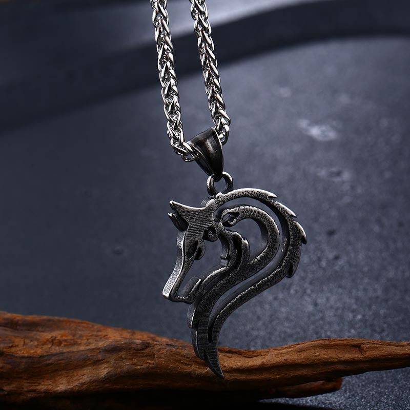Men's Retro Wolf Head Pendant - Creative Stainless Steel and Titanium Jewelry