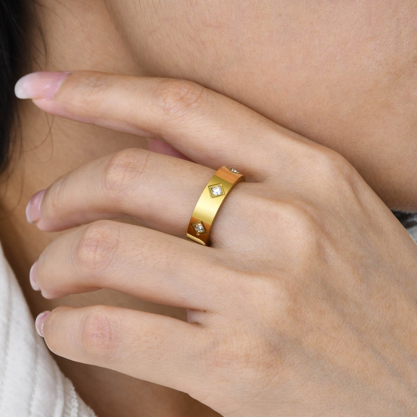 Stainless Steel Women's French European Fashion Zircon Ring Gold