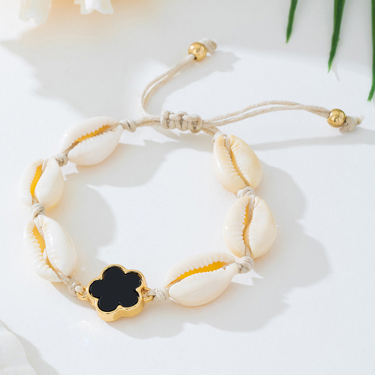 Planderful Vienna Verve Bracelet – Beach-Inspired Natural Shell Design
