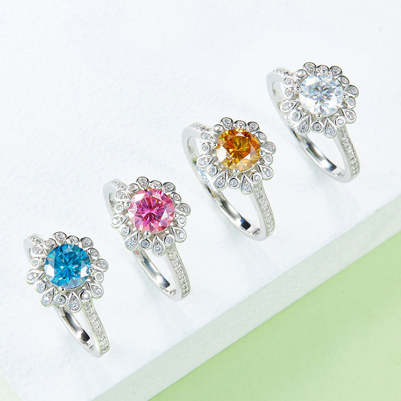 Fashion Flower 1.0Carat Round Cut Moissanite Ring