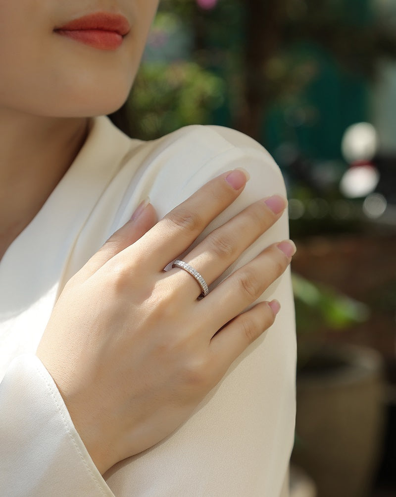 0.288 Carat Double Row Moissanite Half Eternity Ring in S925 Silver with Platinum Plating