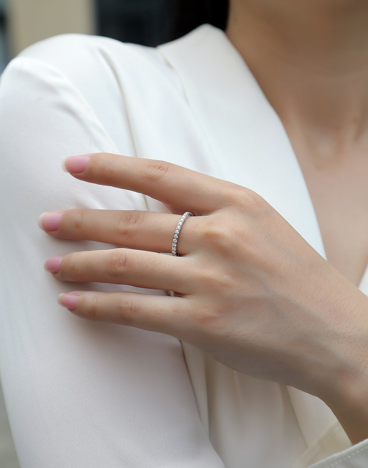 0.6 Carat Round Moissanite Eternity Ring in S925 Silver Plated Platinum for Women