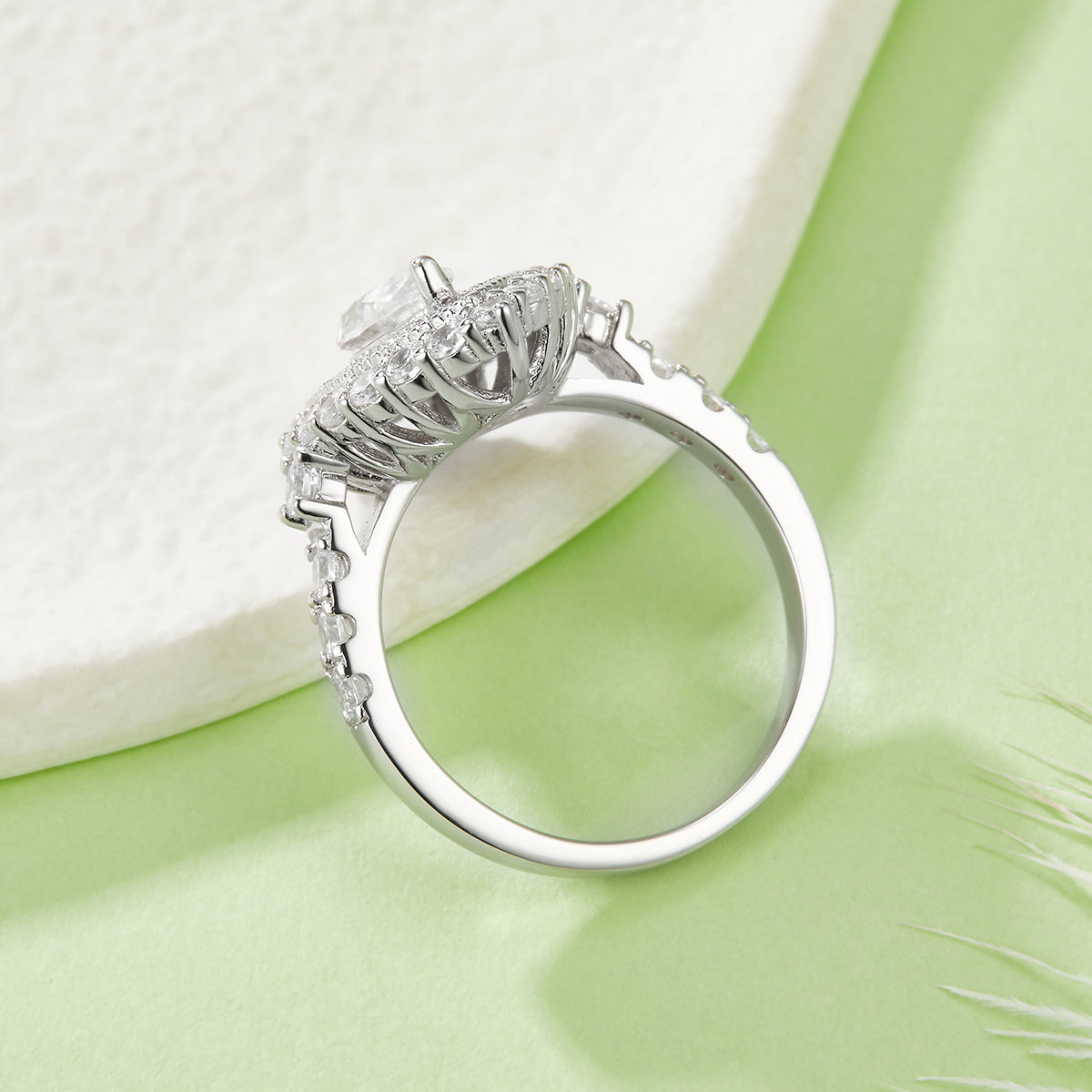 1.0 Carat Luxury Two-Tone Halo Moissanite Ring in S925 Silver with Marquise Cut