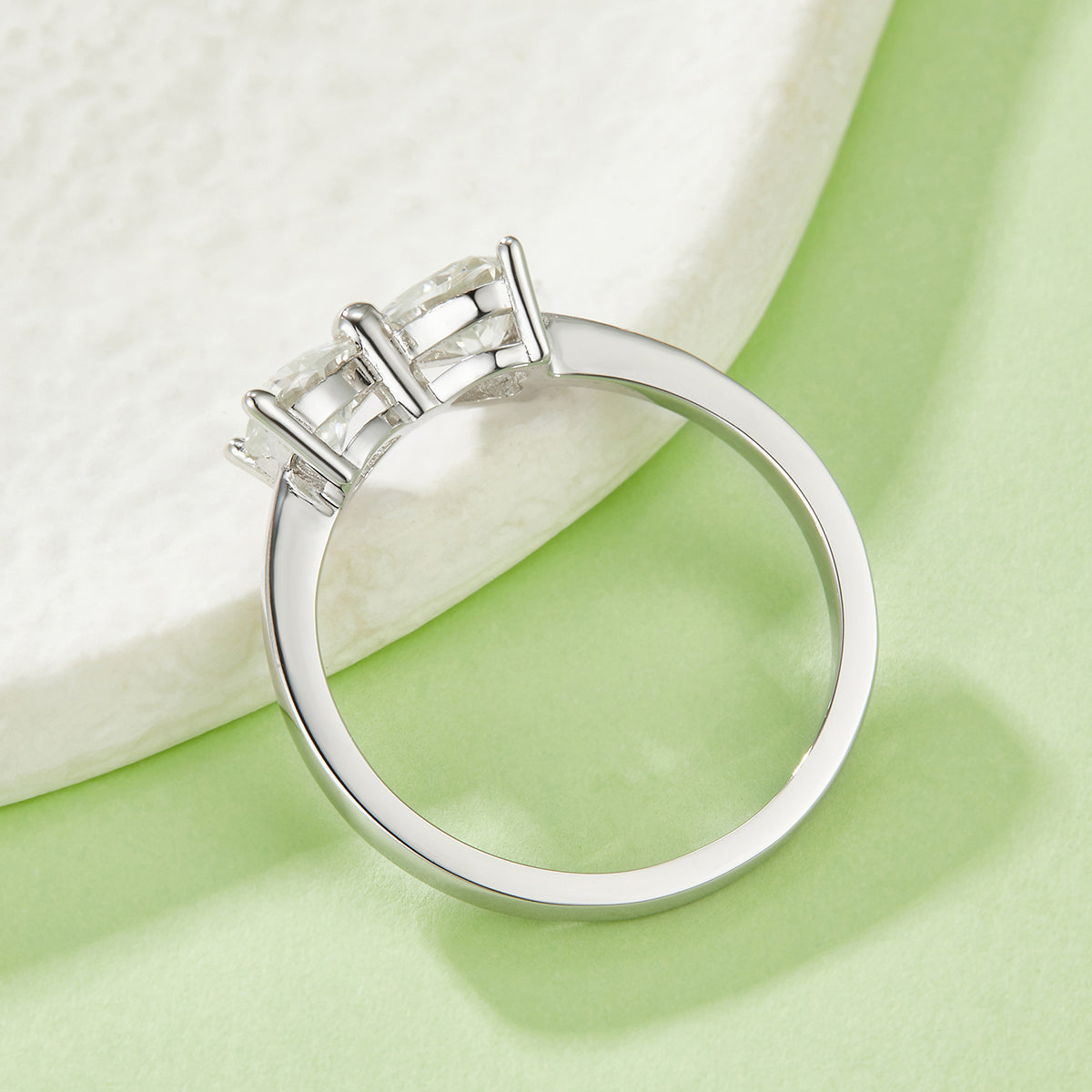 1.0 Carat Heart-Shaped Moissanite Bow Ring in S925 Silver with Platinum Plating