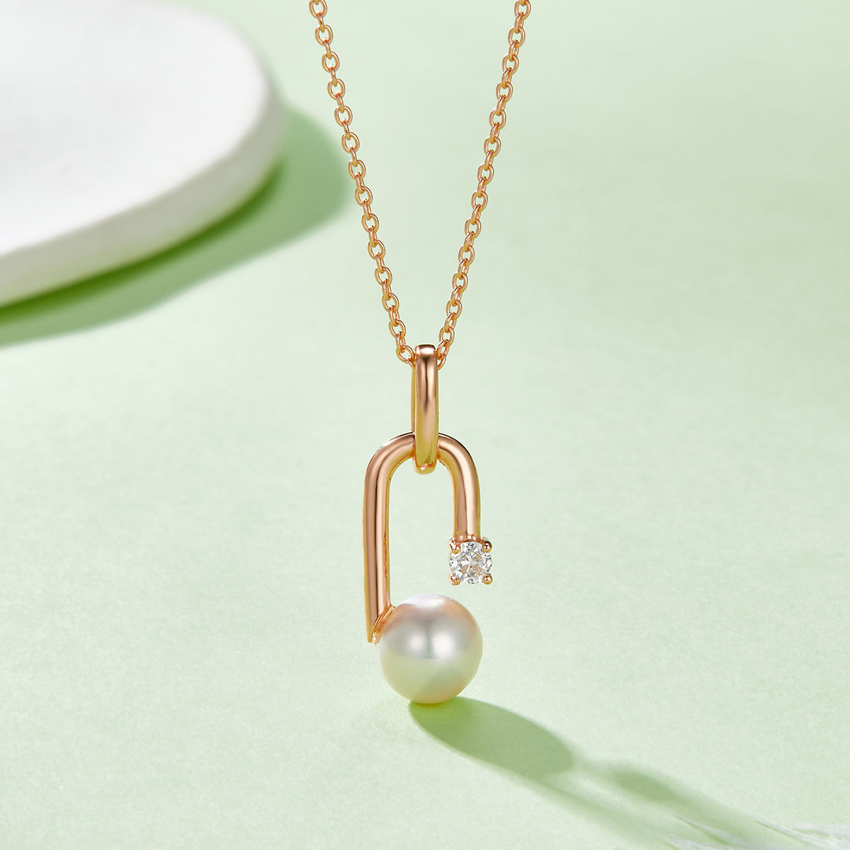 8.0mm Natural Freshwater Pearl G Letter Pendant S925 Silver Necklace