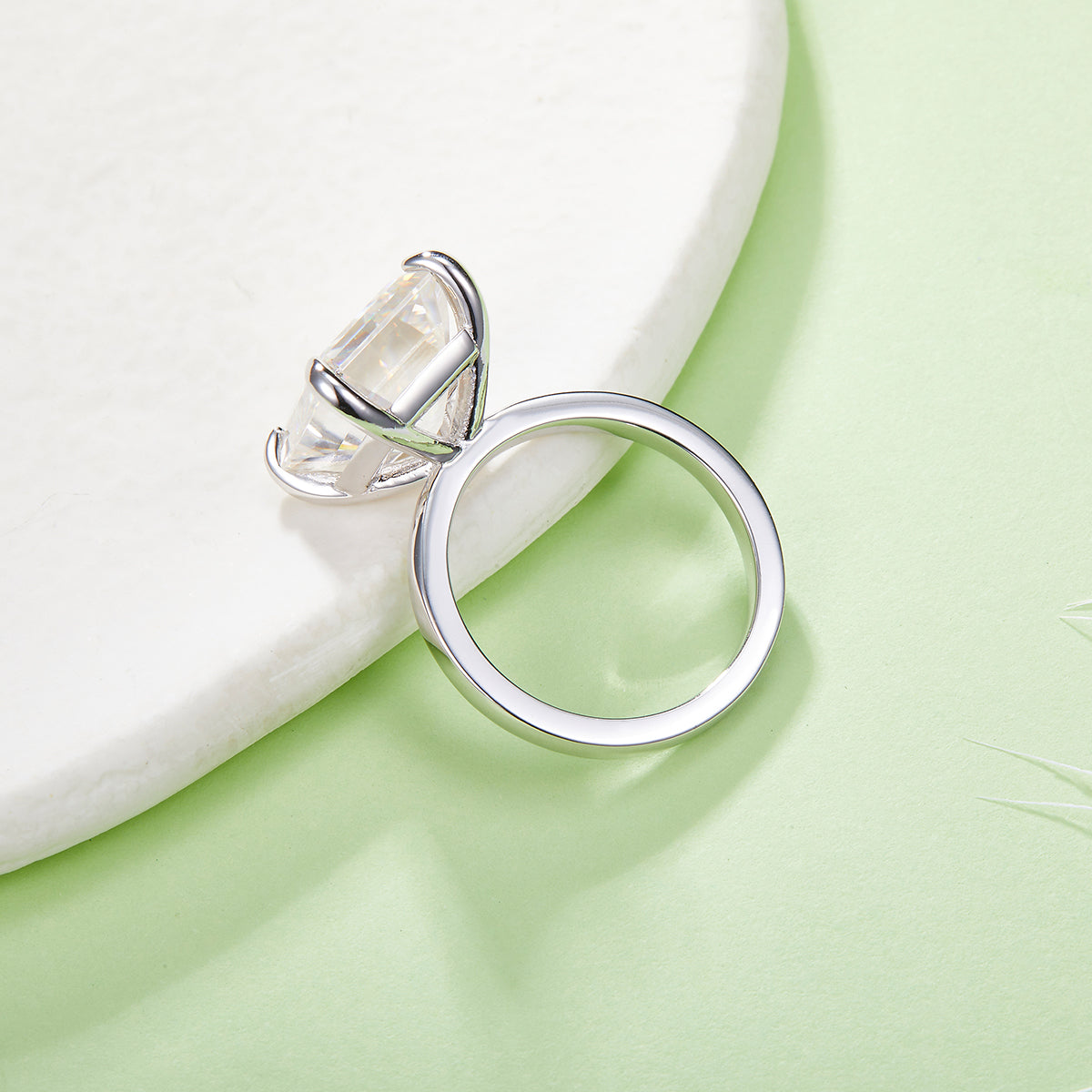 Stunning 8.0 Carat Emerald-Cut Moissanite S925 Silver Plated 18K Platinum Women's Ring