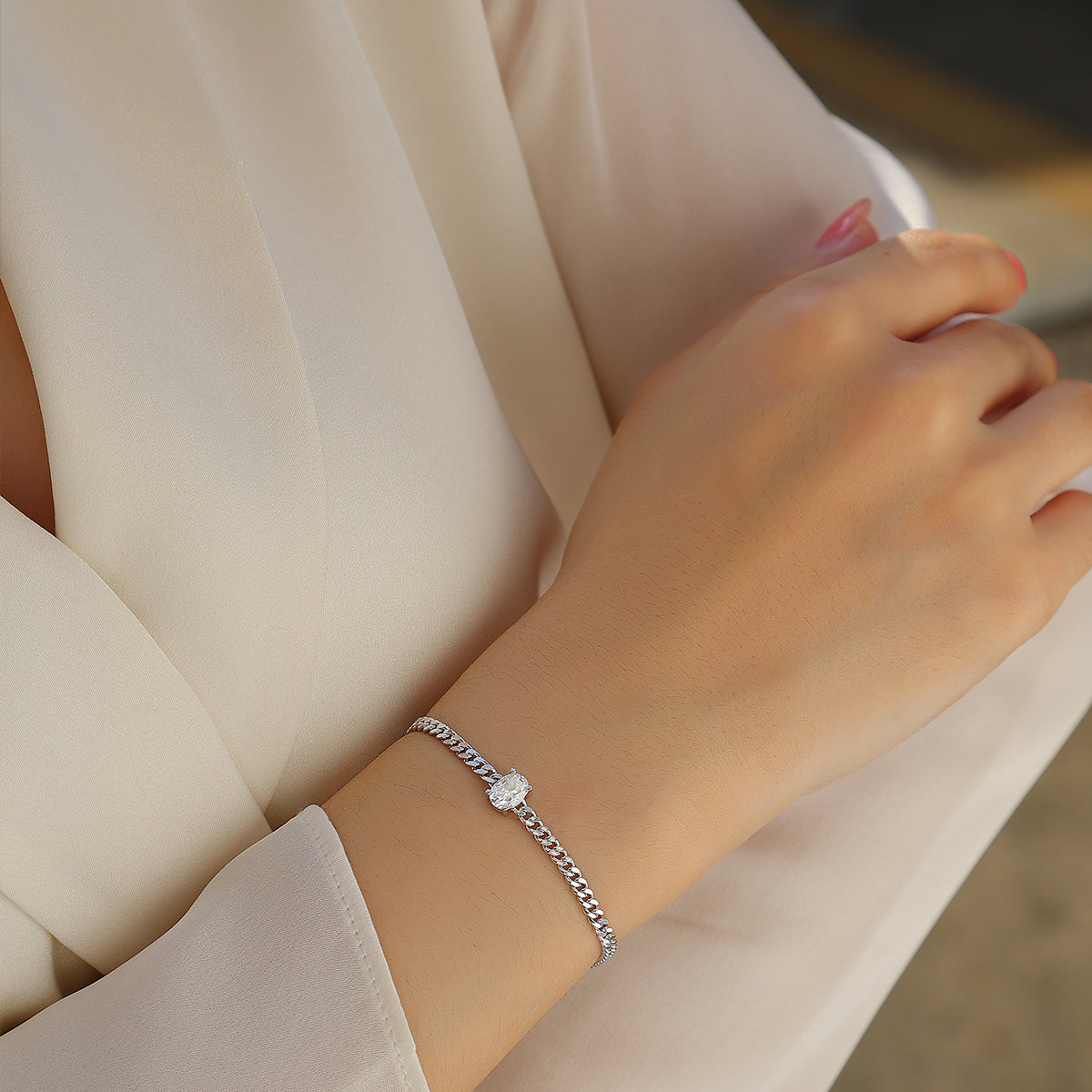 S925 Silver Plated 18K Platinum Cuban Bracelet With 1.0 Carat Oval Moissanite