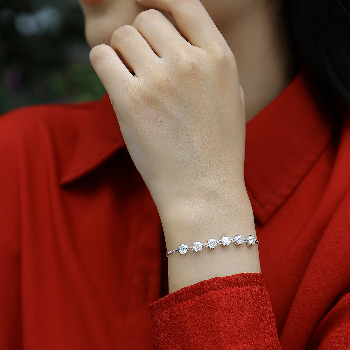 S925 Silver Plated 18K Platinum Bracelet with 3.0 Carat Six Round Moissanite