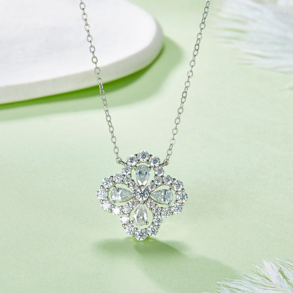 Planderful Moissanite Clover Necklace For Her Dazzling Sparkle 40cm Plus 5cm Ext S925 Silver Plated