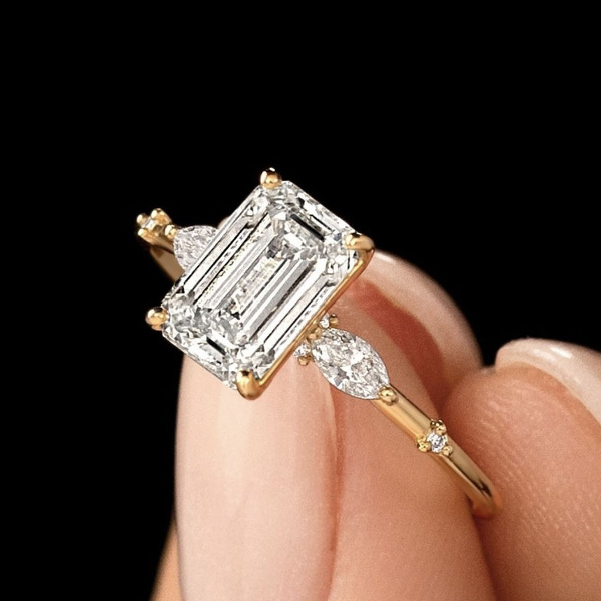 Planderful Emerald Cut Moissanite Ring For Women 3.5ct Sparkling S925 Silver Plated Gold Size 6-9