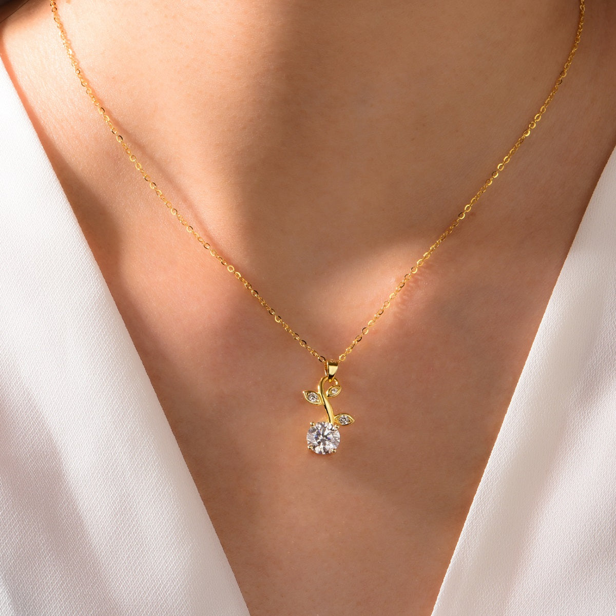 Planderful Moissanite Necklace For Her Sparkling Small Flower Pendant 1.2CT S925 Silver Gold Plated Gift