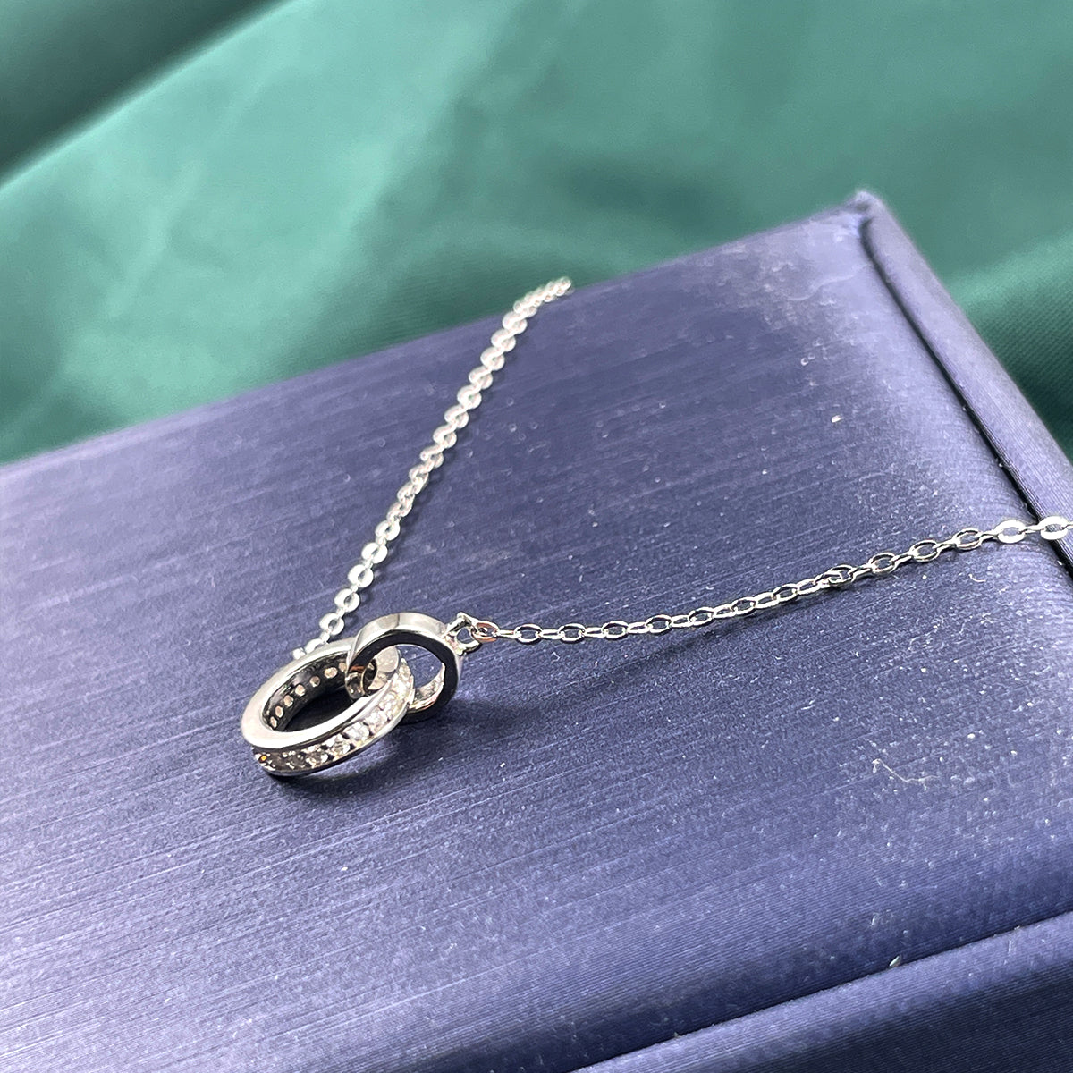 Planderful Moissanite Double Ring Interlocking Pendant Necklace For Women 0.13ct S925 Silver Plated