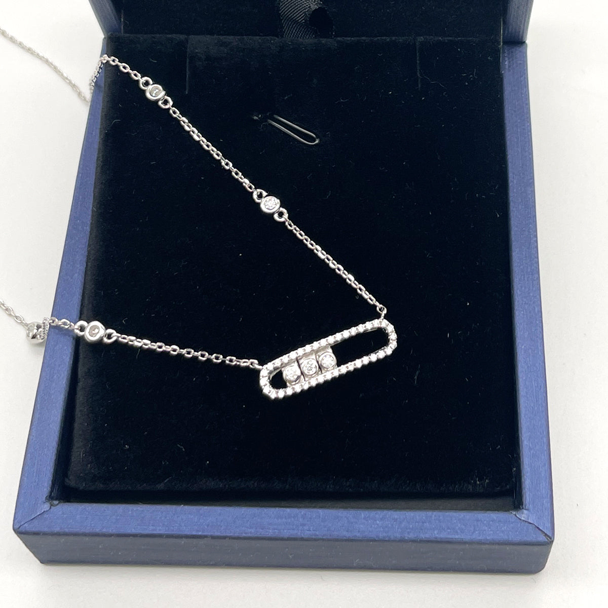 Planderful Moissanite Necklace Three Stone 0.36Ct Sparkling S925 Silver Plated Delicate Gift For Her