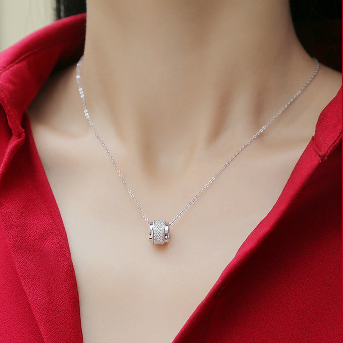 Moissanite Gleaming Necklace By Planderful S925 Silver Plated 0.69ct Round Pendant For Women