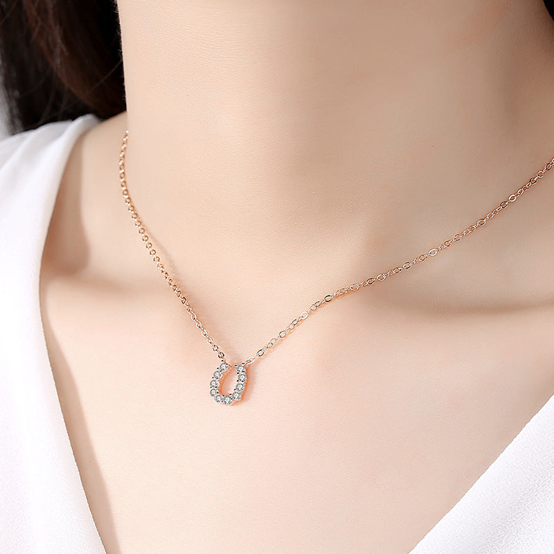 U-shaped Zircon Horseshoe Pendant Silver Necklacefor Women