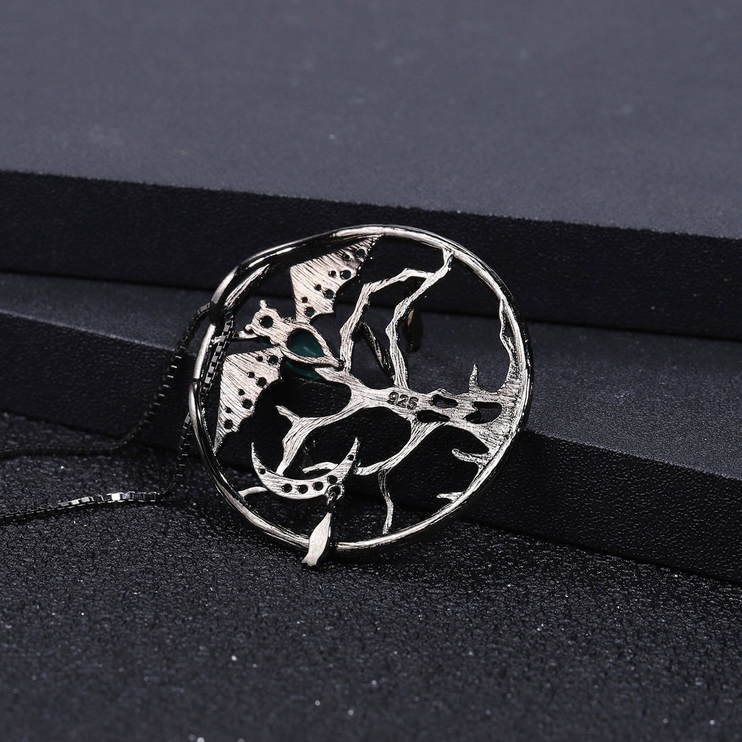 Dark Retro Design Inlaid Green Agate with Natural Gemstone Bat Pendant Silver Necklace for Women