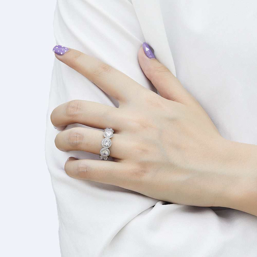 Full Circle Soleste Halo Round Zircon Silver Ring for Women