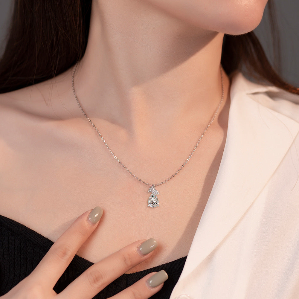Leaf Pear Drop Zircon Pendant Silver Necklace for Women
