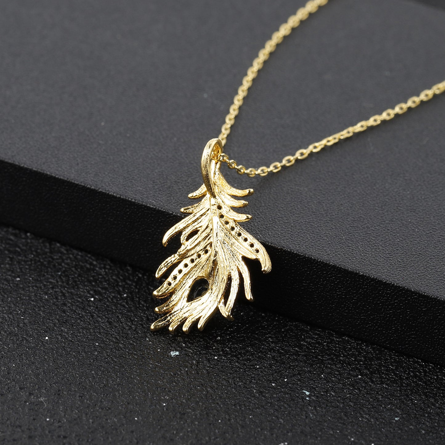 Premium Design Natural Topaz Gold Colour Bird's Feather Pendant Silver Set Necklace for Women