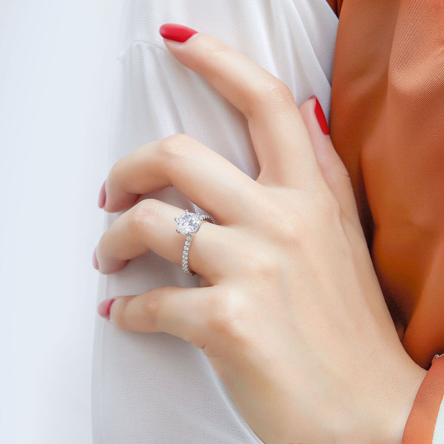 (2.0CT) Six Prongs Round Zircon Solitaire Silver Ring for Women