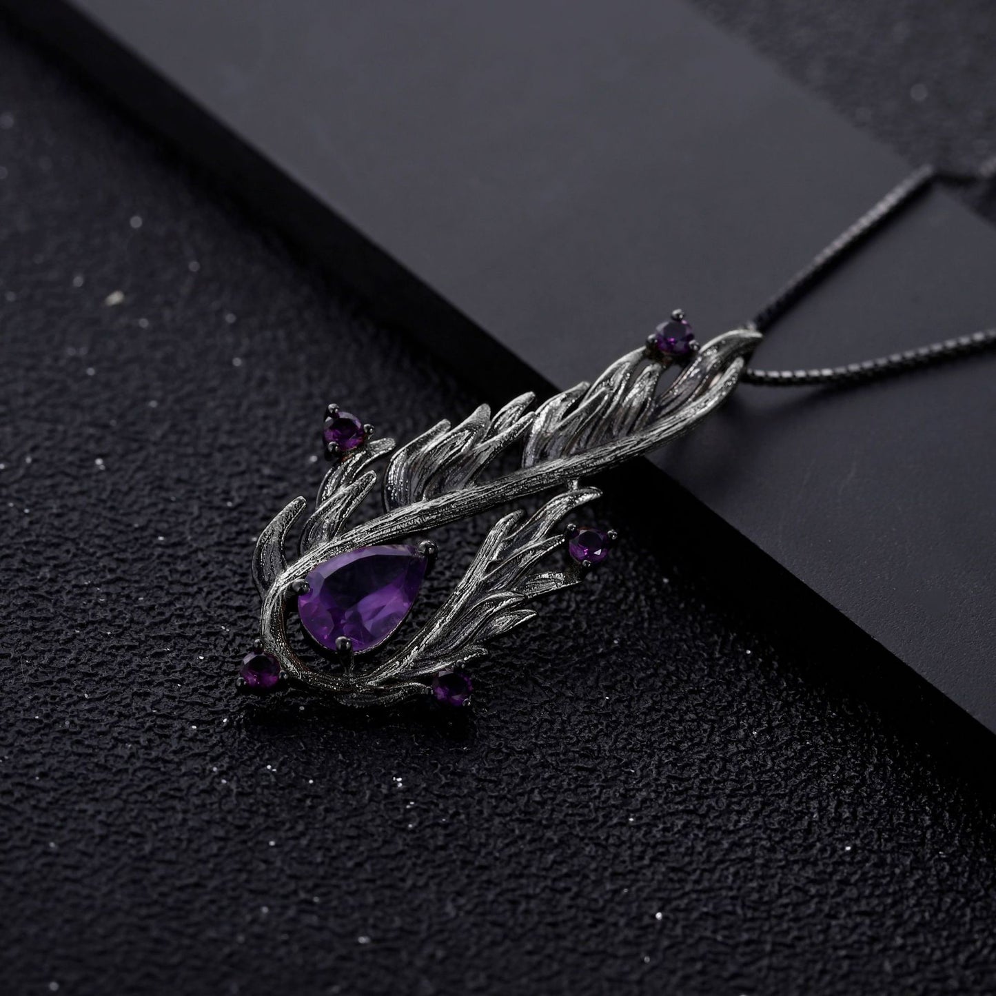 Italian Craft Design Sense of Dark Retro Style Natural Amethyst Pendant Silver Necklace for Women