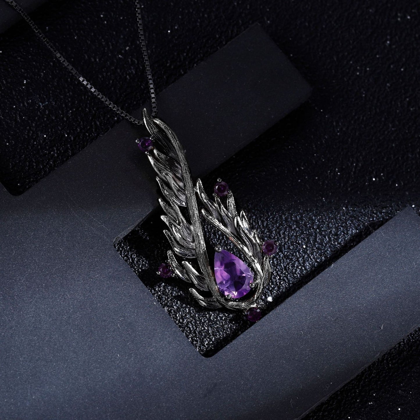 Italian Craft Design Sense of Dark Retro Style Natural Amethyst Pendant Silver Necklace for Women