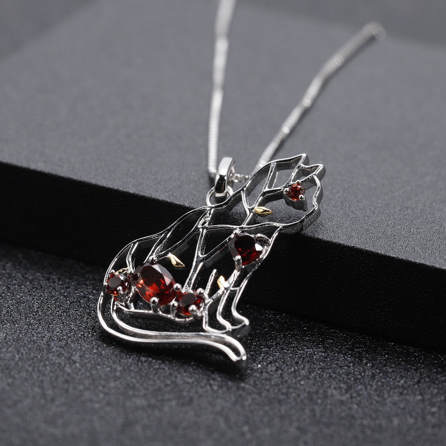 Irregular Geometric Design Inlaid Natural Colourful Gemstone Cat Shape Pendant Silver Necklace for Women
