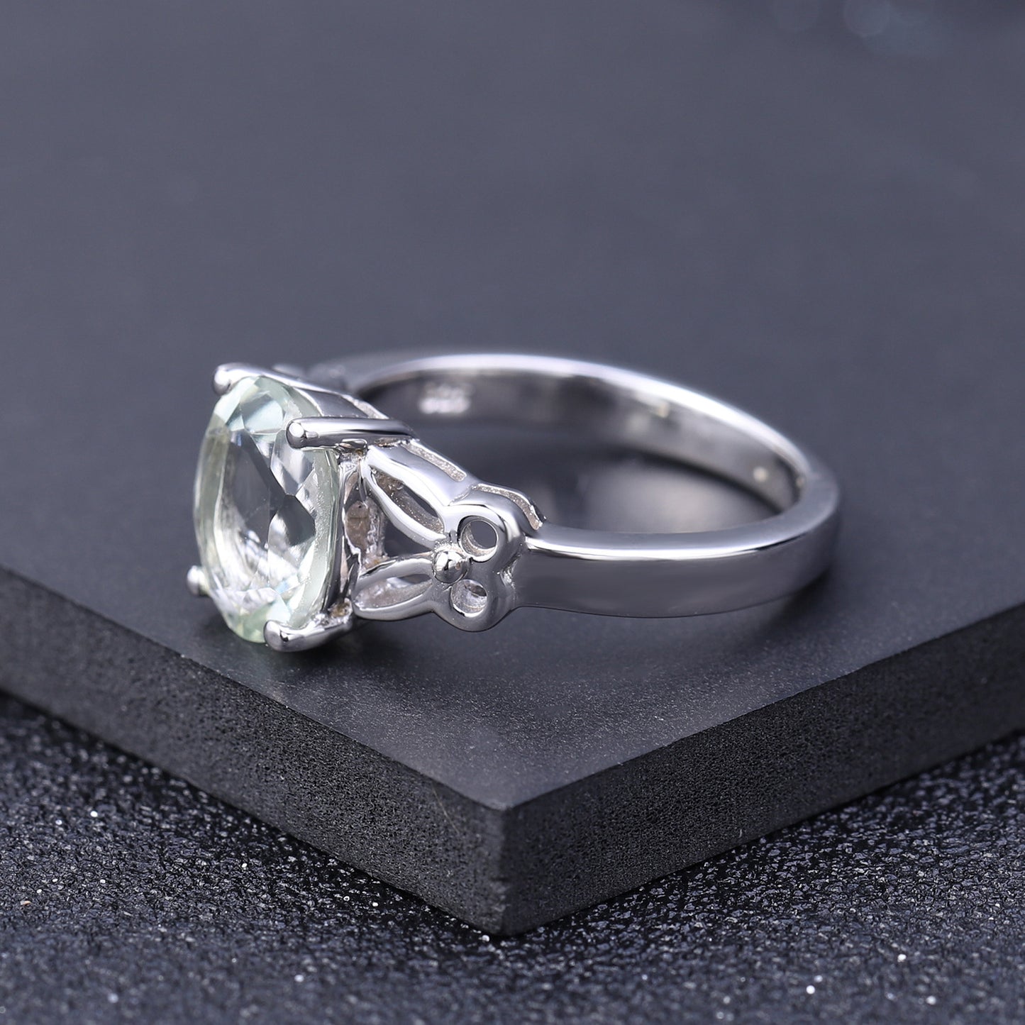 European Vintage Green Amethyst Gem Stone S925 silver Crystal S925 Silver Ring for Women