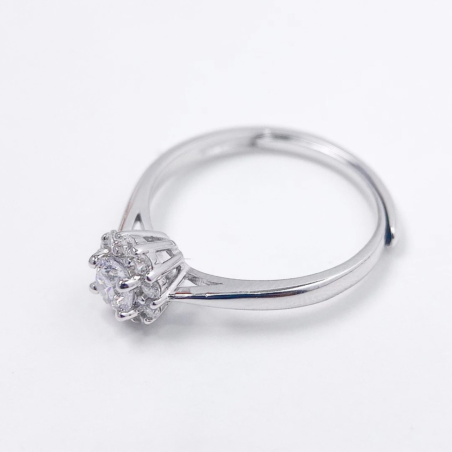 Round Zircon Flower Soleste Halo Silver Ring