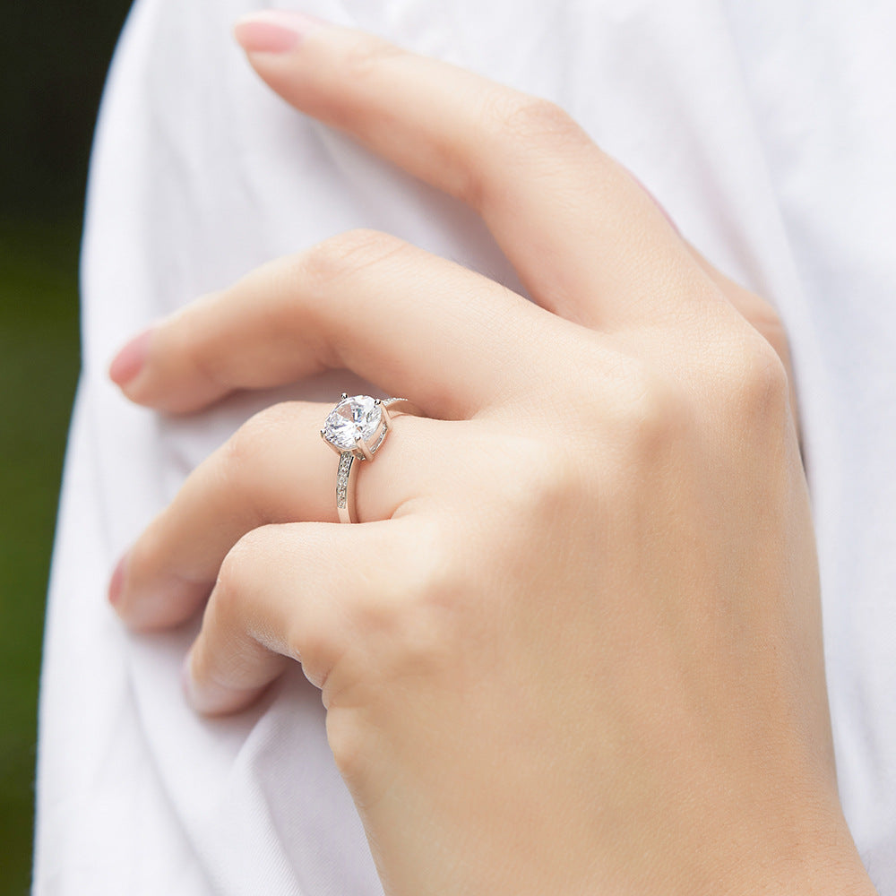 (2.0CT) Round Zircon Four Prongs Solitaire Silver Ring for Women