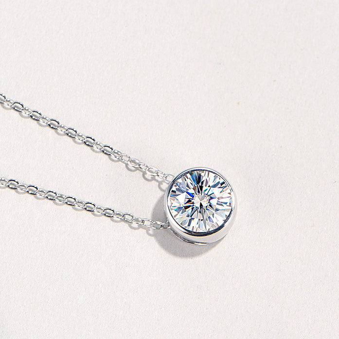 (Pendant Only) Solitaire Round Zircon Silver Pendant for Women