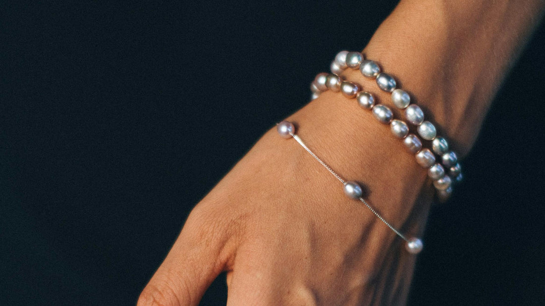 Mastering the Art of Layered Delicate Bracelets: A Guide to Effortless Elegance