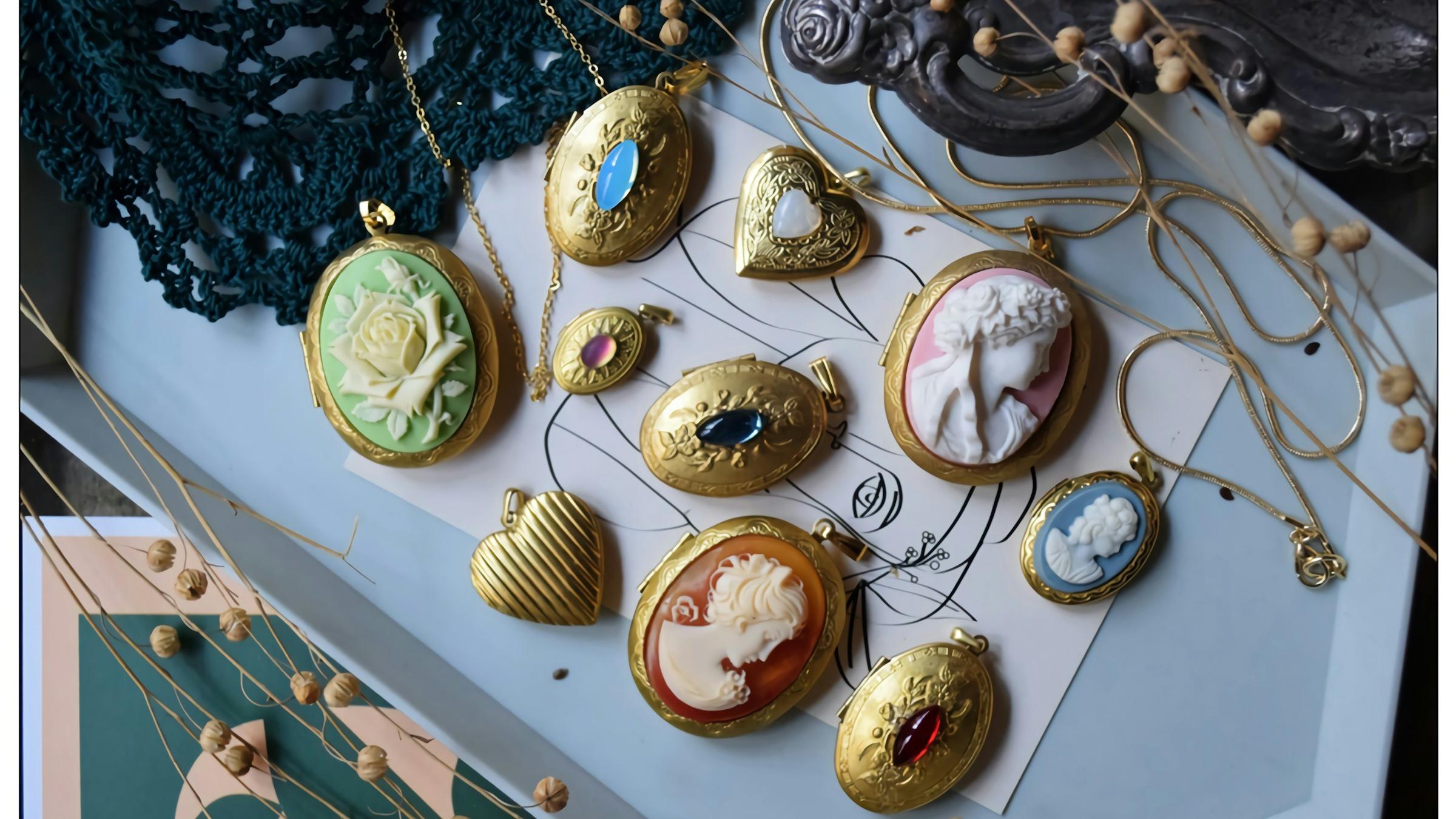 How to Style Victorian-Inspired Jewelry for a Modern Look: A Comprehen ...
