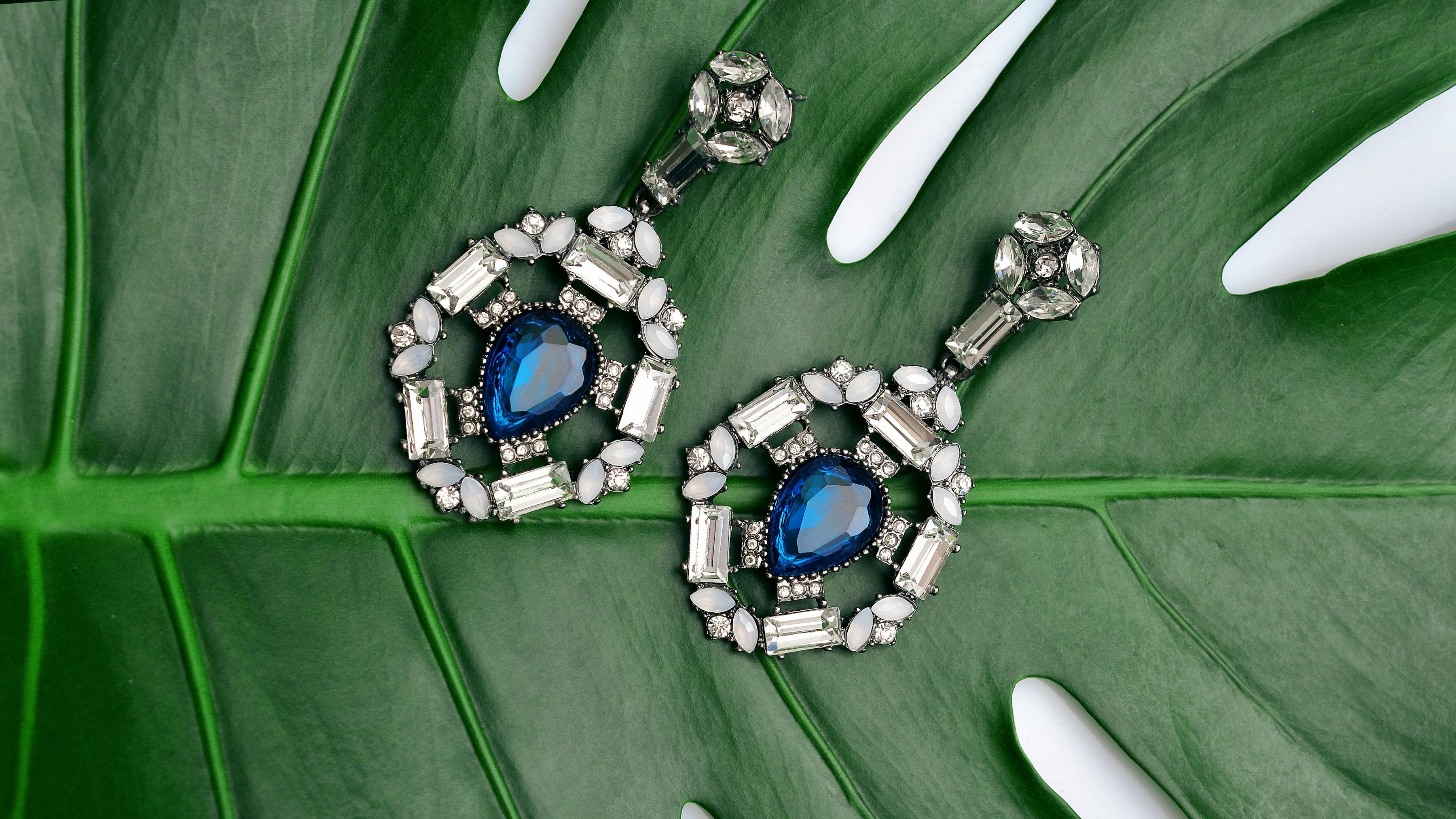 Diamond Hoops Diamond Hoops