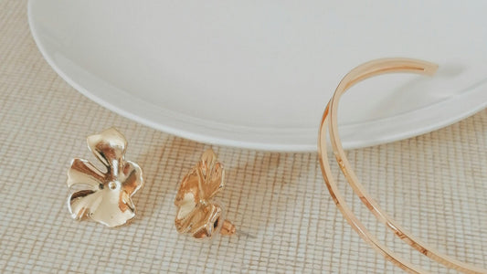 How to Balance Bold and Subtle Natural Motif Jewelry: A Guide to Earthy Elegance