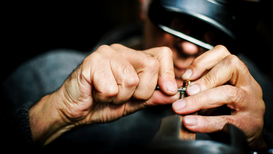 What to Do If Your Jewelry Tarnishes