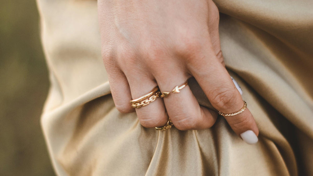 How to Layer Rings for a Minimalist Look-Master the Art of Subtle Elegance with Planderful Jewelry
