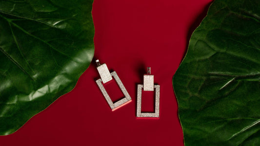 When Should You Wear Subtle Drop Earrings for Maximum Elegance?