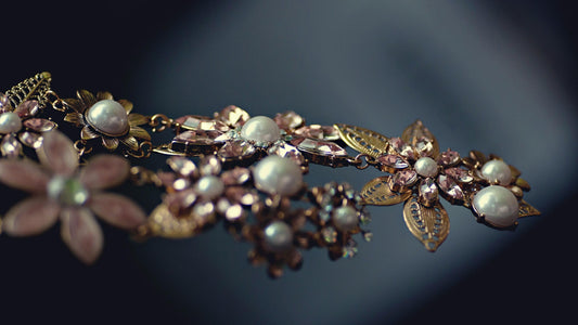 Why 1950s-Inspired Jewelry Is the Perfect Accessory for Retro Lovers