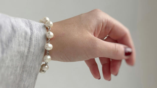 When Should You Wear Delicate Bracelets for Maximum Impact? A Style Guide
